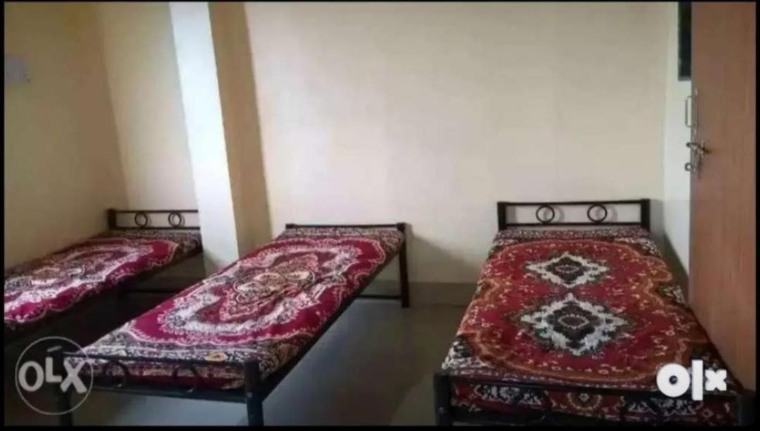 Jivanshree Boys Apartment Pune